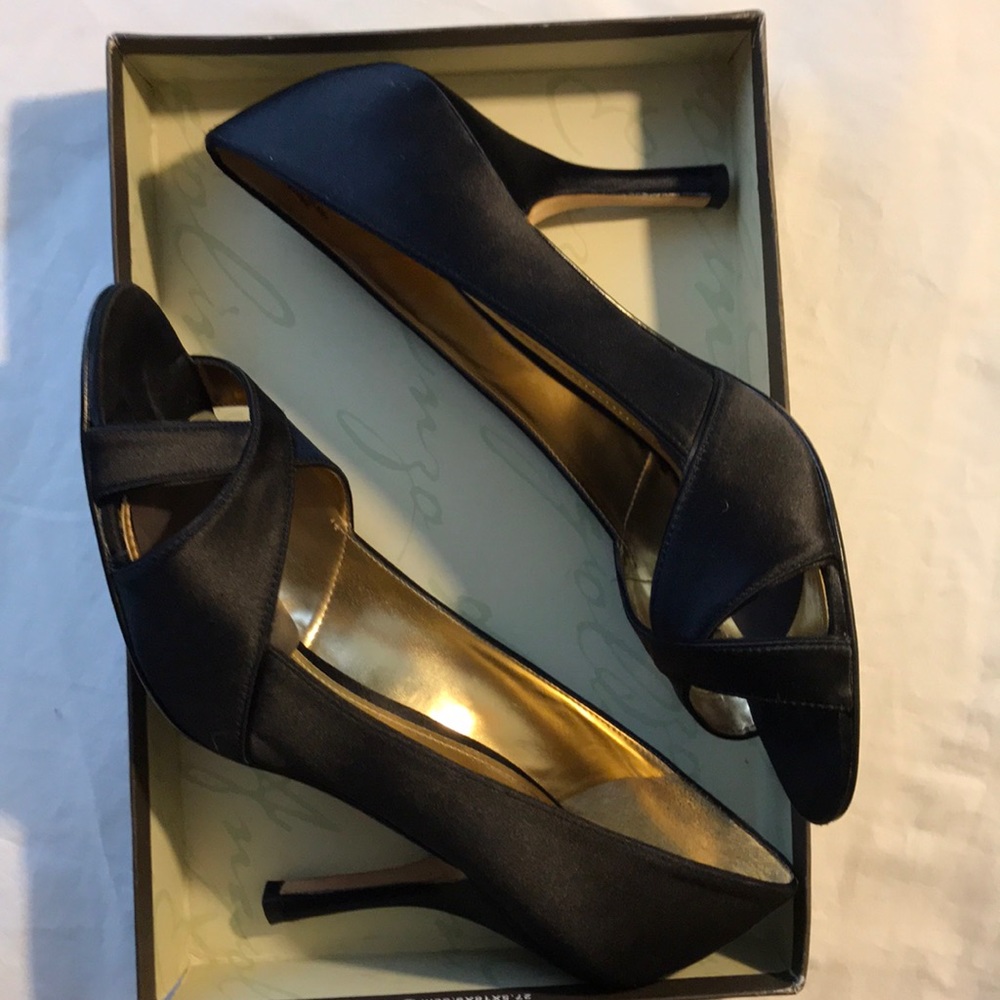 Enzo Angolini Black Satin Heels Sz 8.5